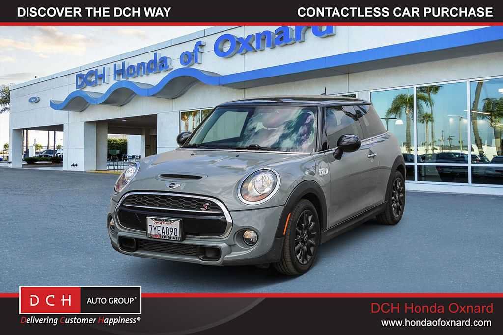 Used 2017 MINI Cooper S FWD image 1