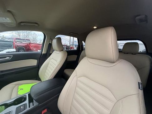 Used 2022 Ford Edge SEL w/ Convenience Package image 28