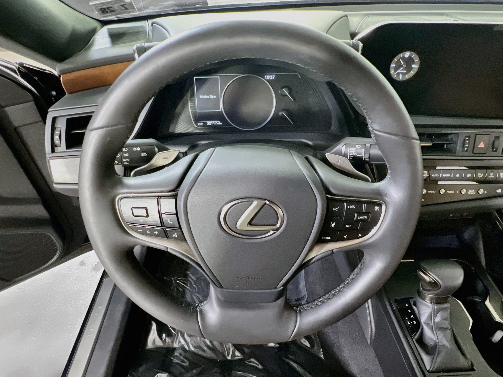 Used 2023 Lexus ES 350 w/ Premium Package FWD image 11