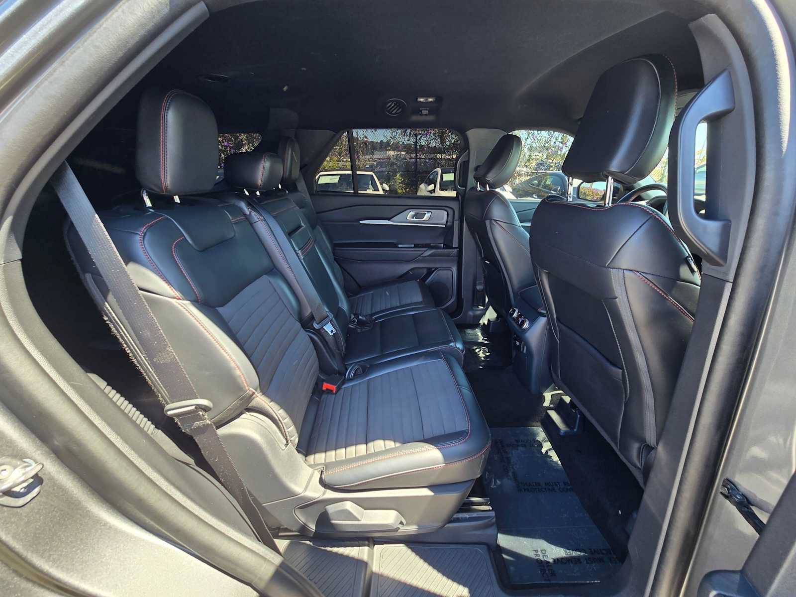 Used 2025 Ford Explorer ST-Line w/ Premium Package AWD/4WD image 12
