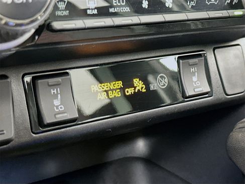 Certified 2022 Toyota RAV4 XSE image 19