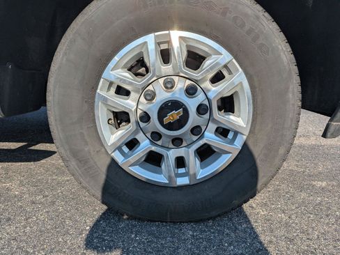 Certified 2025 Chevrolet Silverado 2500 LT w/ Convenience Package AWD/4WD image 9
