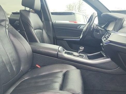 Used 2022 BMW X5 xDrive40i w/ M Sport Package AWD/4WD image 21