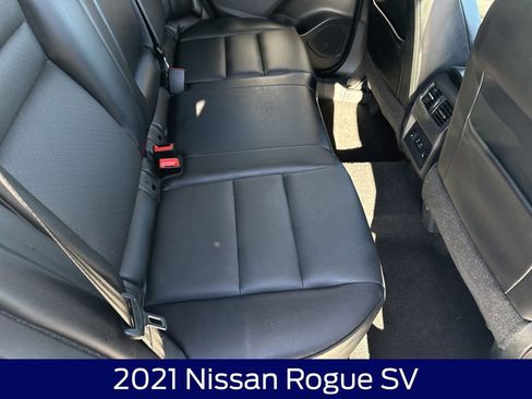 Used 2021 Nissan Rogue SV image 14
