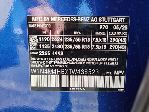 Used 2026 Mercedes-Benz GLB 250 4MATIC image 23