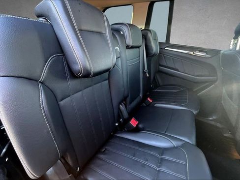 Used 2016 Mercedes-Benz GL 320 BlueTEC 4MATIC image 24