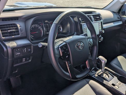 Used 2023 Toyota 4Runner TRD Off-Road Premium w/ Moonroof Package AWD/4WD image 17
