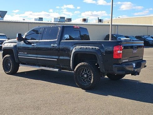 Used 2019 GMC Sierra 2500 Denali w/ Duramax Plus Package image 4