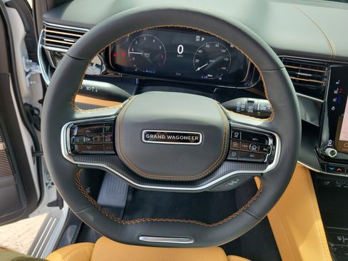 New 2026 Jeep Grand Wagoneer Summit AWD/4WD image 19