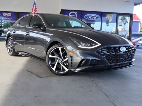 Used 2021 Hyundai Sonata SEL Plus image 3