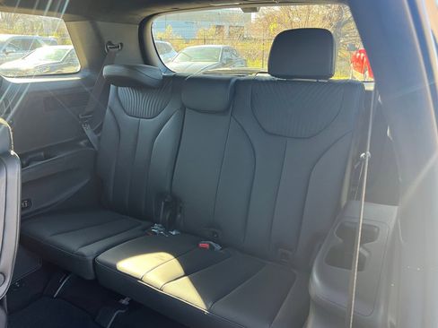 Used 2023 Hyundai Palisade Calligraphy image 22