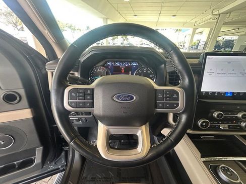 Used 2023 Ford Expedition Max Limited image 18