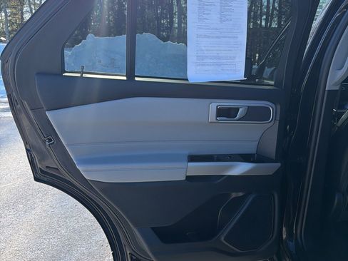 Used 2023 Ford Explorer XLT w/ Equipment Group 202A image 11