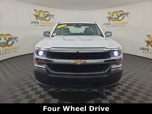 Used 2018 Chevrolet Silverado 1500 W/T AWD/4WD image 2
