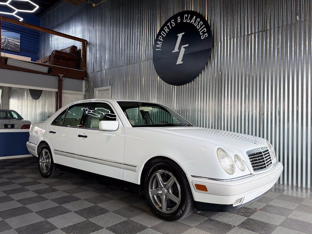 Used 1996 Mercedes-Benz E 300 Sedan image 2