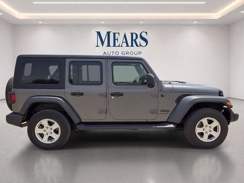 Used 2023 Jeep Wrangler Unlimited Sport AWD/4WD image 6