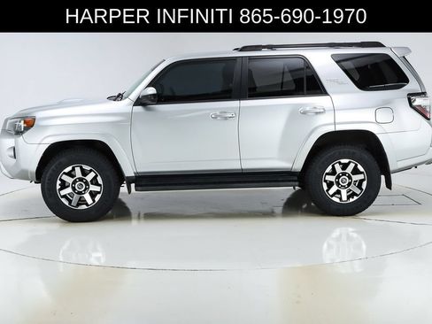 Used 2019 Toyota 4Runner TRD Off-Road AWD/4WD image 2
