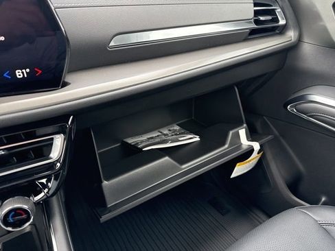 New 2026 Chevrolet Traverse LT w/ LPO, Floor Liner Package FWD image 36