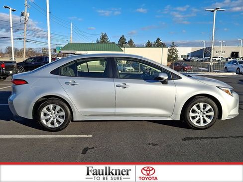 Certified 2025 Toyota Corolla LE image 7