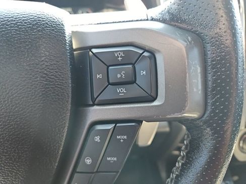 Used 2017 Ford F150 Raptor w/ Equipment Group 802A Luxury AWD/4WD image 18