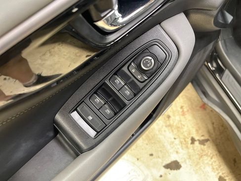 Certified 2024 Subaru Outback Onyx Edition AWD/4WD image 17