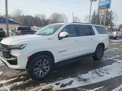 Used 2024 Chevrolet Suburban Z71 w/ Luxury Package