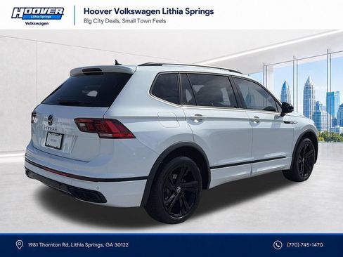 Used 2023 Volkswagen Tiguan SE R-Line FWD image 25