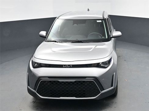 New 2025 Kia Soul LX image 18