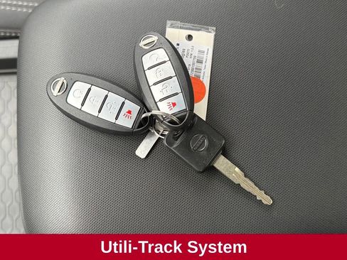 Used 2024 Nissan Frontier SV w/ SV Convenience Package image 21