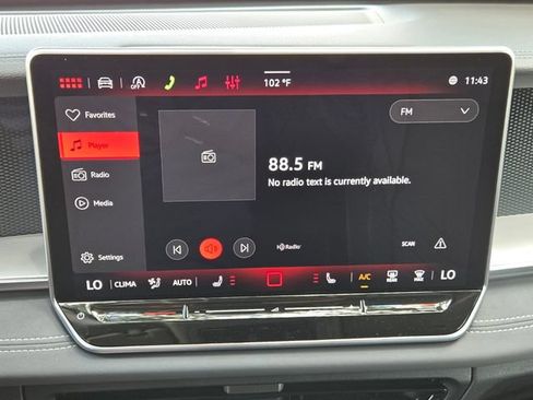 New 2026 Volkswagen Tiguan SE FWD image 20