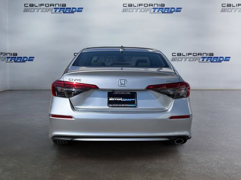 Used 2024 Honda Civic Sport image 6