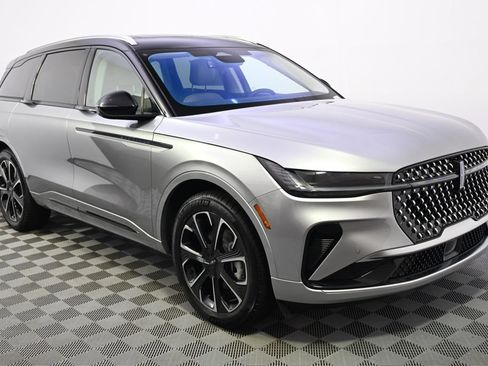 New 2026 Lincoln Nautilus Reserve AWD/4WD image 8