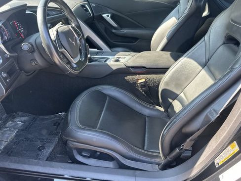 Used 2019 Chevrolet Corvette Stingray Coupe w/ Carbon Flash Badge Package RWD image 9
