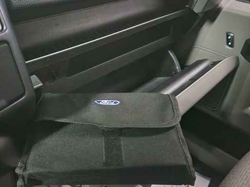 Used 2016 Ford F150 XLT image 28