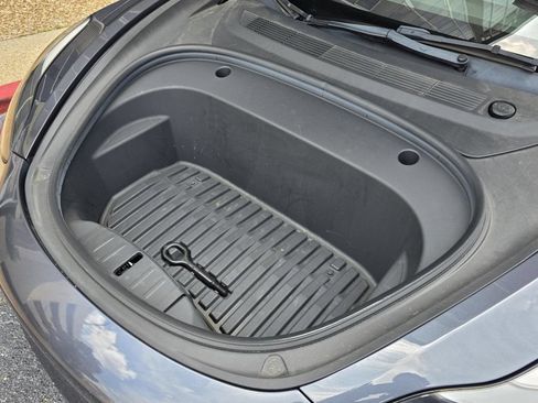 Used 2022 Tesla Model 3 Standard Range RWD image 6