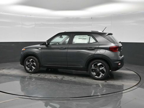 New 2026 Hyundai Venue SEL FWD image 5