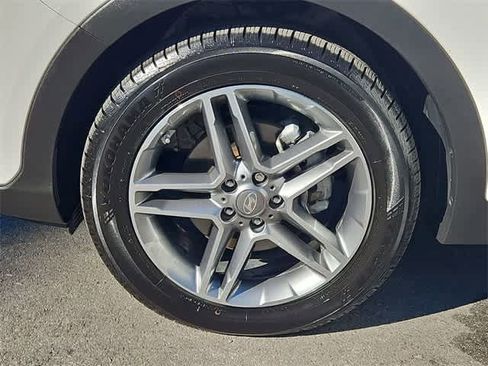 Used 2019 Hyundai Santa Fe XL image 14