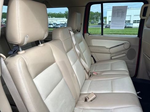 Used 2006 Ford Explorer XLT AWD/4WD image 14