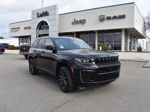 New 2026 Jeep Grand Cherokee Limited Reserve image 1