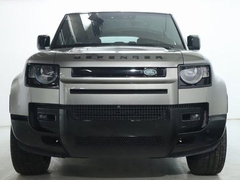 Certified 2024 Land Rover Defender 110 X-Dynamic SE image 13