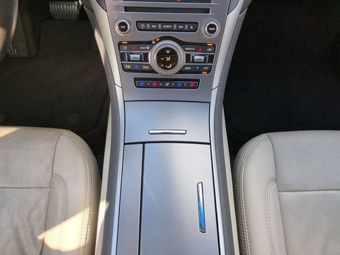 Used 2019 Lincoln MKZ Reserve image 17