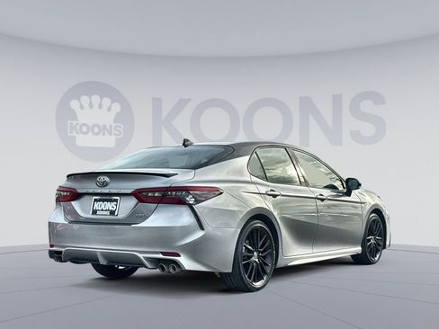 Used 2021 Toyota Camry XSE image 7