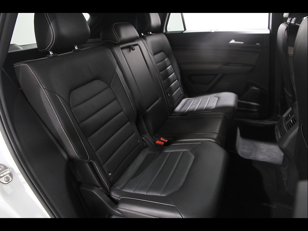 Used 2021 Volkswagen Atlas Cross Sport SEL Premium AWD/4WD image 18