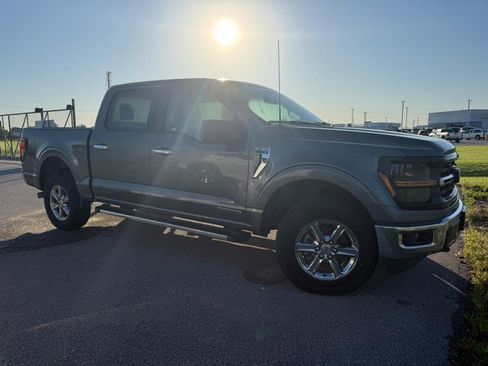 Used 2024 Ford F150 XLT w/ Mobile Office Package AWD/4WD image 5