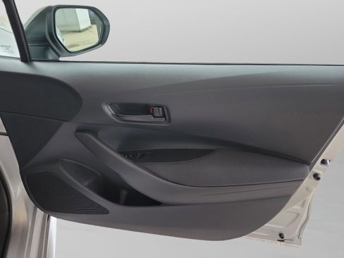 Certified 2025 Toyota Corolla LE image 27