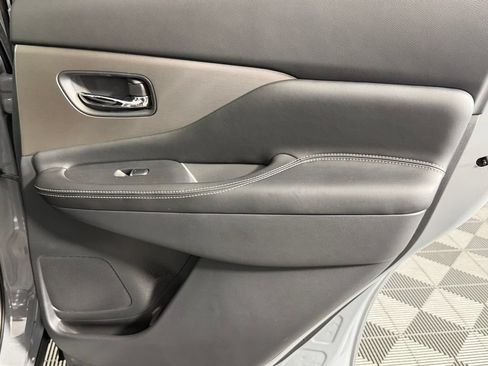 Used 2024 Nissan Murano SL FWD image 29