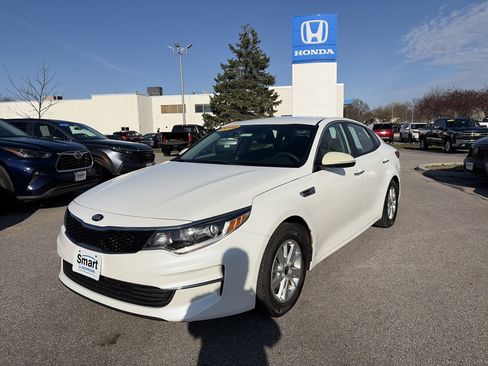 Used 2018 Kia Optima LX image 1