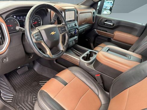 Certified 2022 Chevrolet Silverado 2500 High Country w/ Safety Package II AWD/4WD image 4