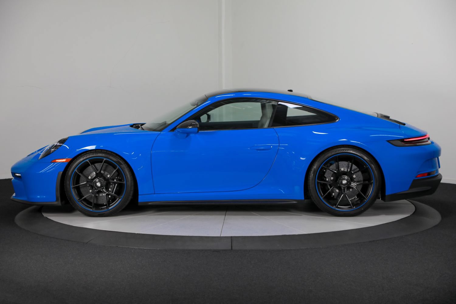 Used 2022 Porsche 911 GT3 RWD image 7