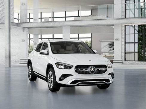 New 2025 Mercedes-Benz GLA 250 4MATIC image 9